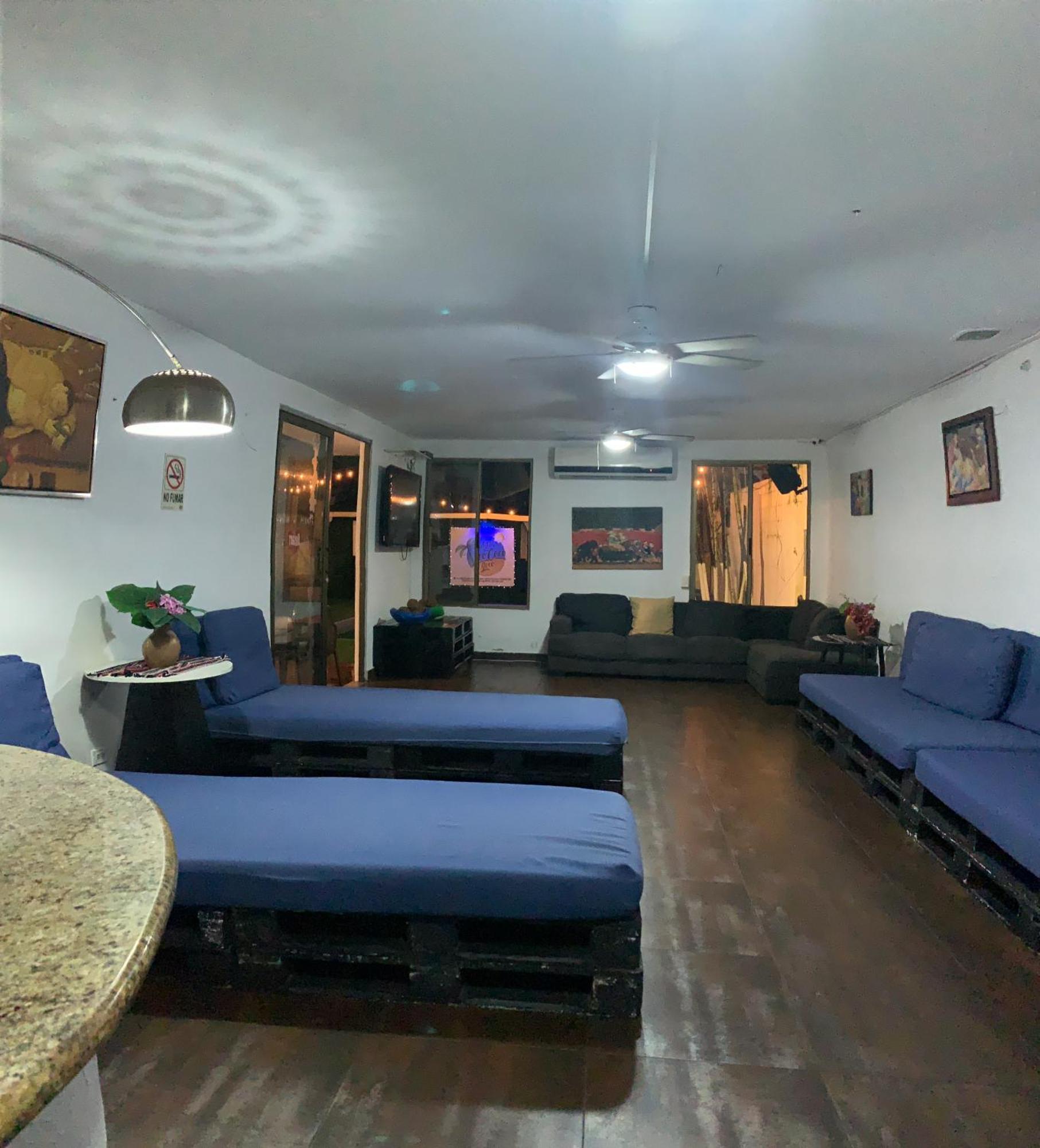 פנמה סיטי Hostal Loco Coco Loco מראה חיצוני תמונה
